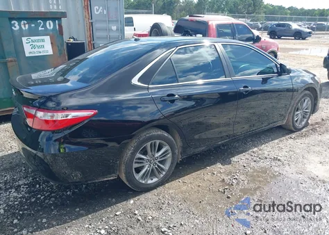 2017 Toyota Camry Se z USA, uszkodzony, nr VIN 4T1BF1FK4HU389943